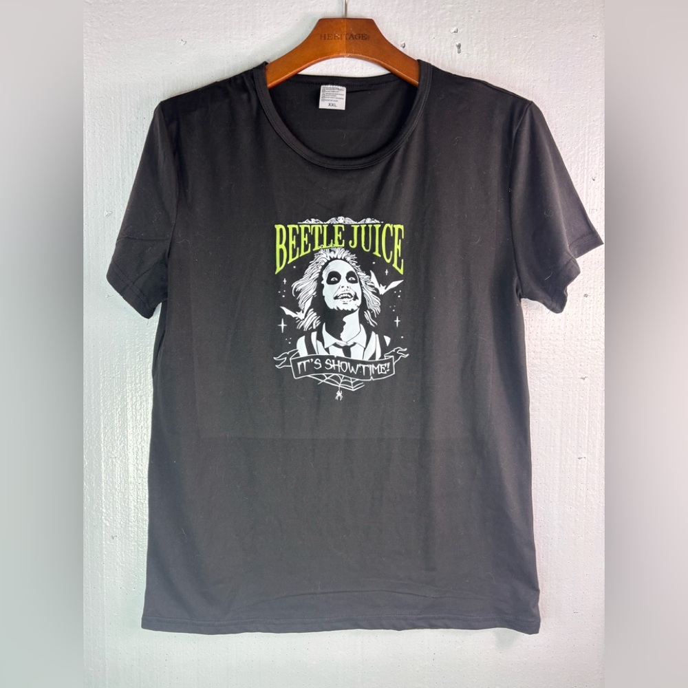 Beetlejuice M It’s Showtime Black Graphic Tee -T-Shirt Top  Short Sleeve